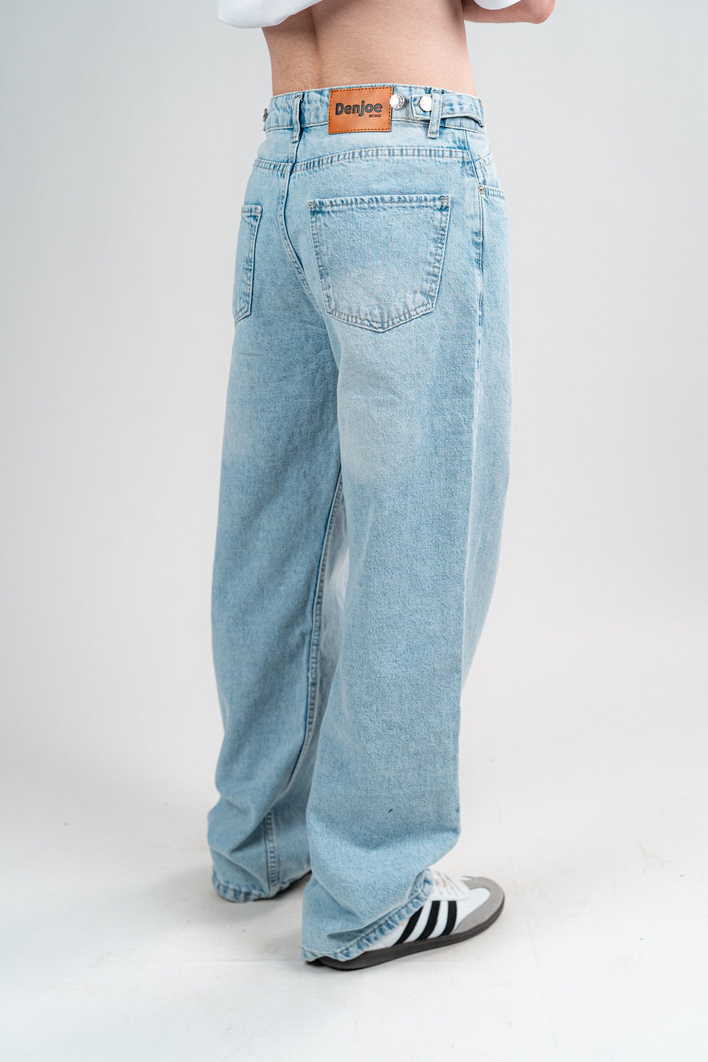 PALE INDIGO BAGGY JEANS UNISEX