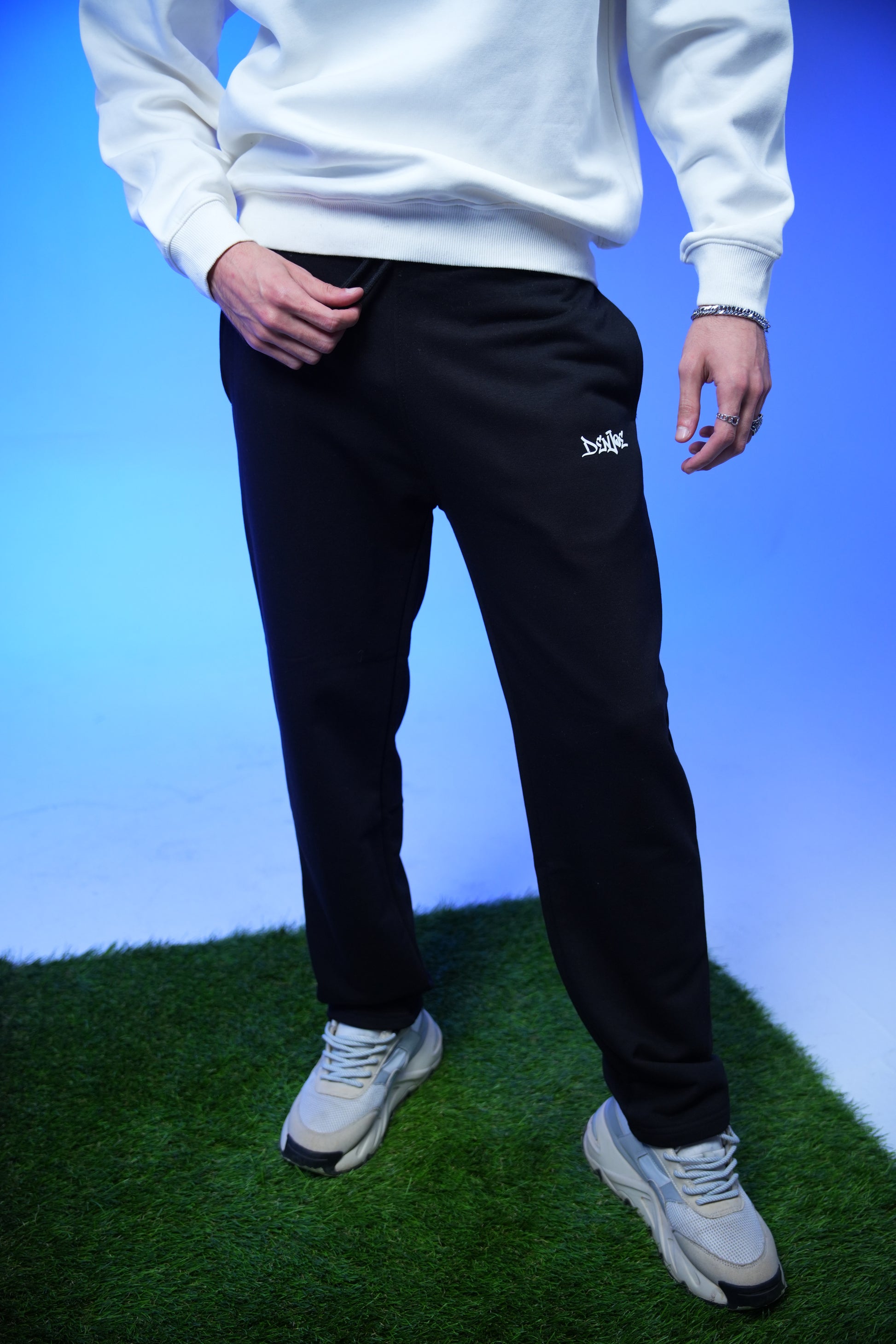 Unisex Plain Sweatpants Black - Denjoe