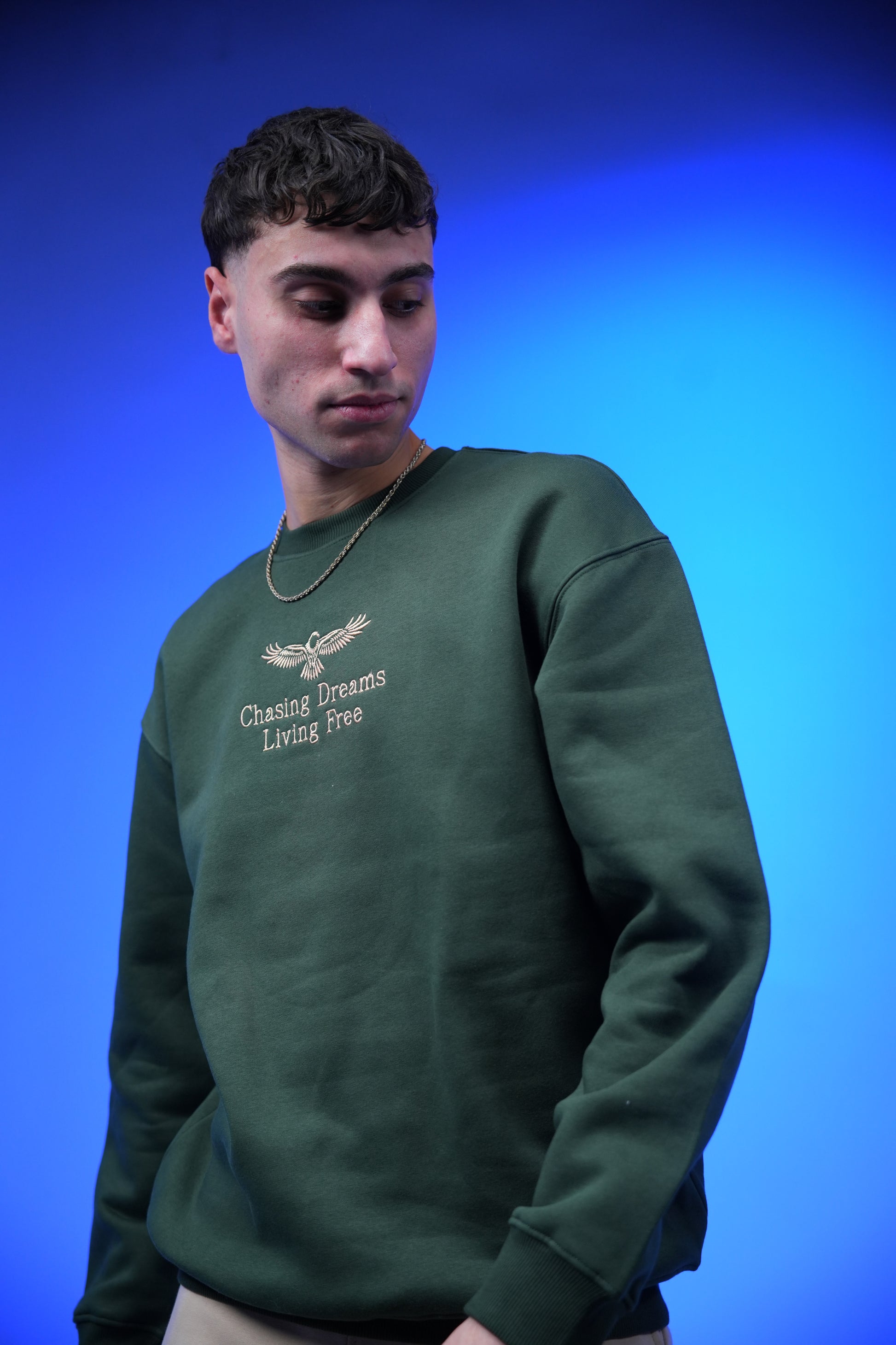 “Chasing Dreams Living Free” Embroidery Oversized Crewneck Sweatshirt - Denjoe
