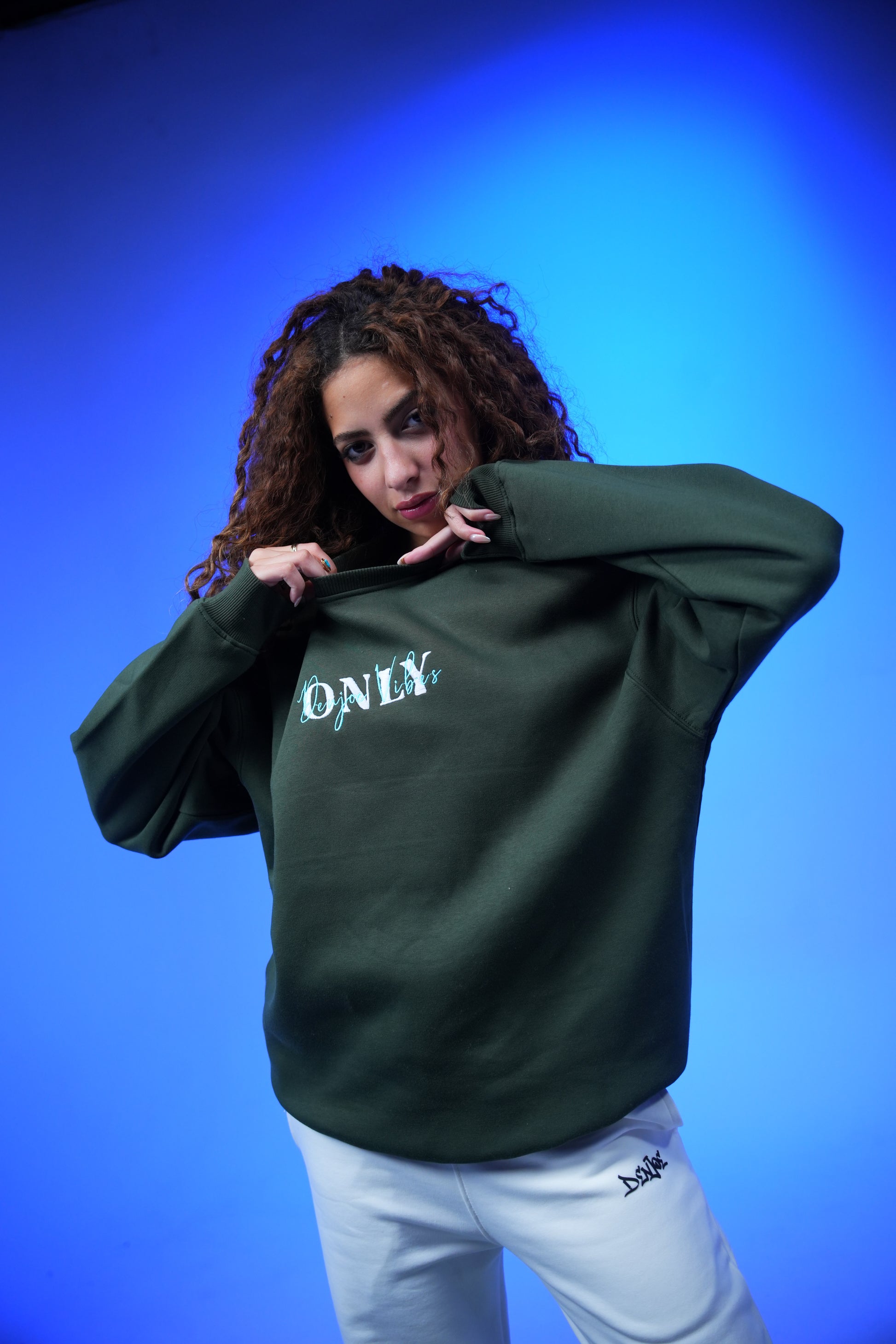 “ONLY” Embroidery Oversized Crewneck Sweatshirt Drak Green - Denjoe