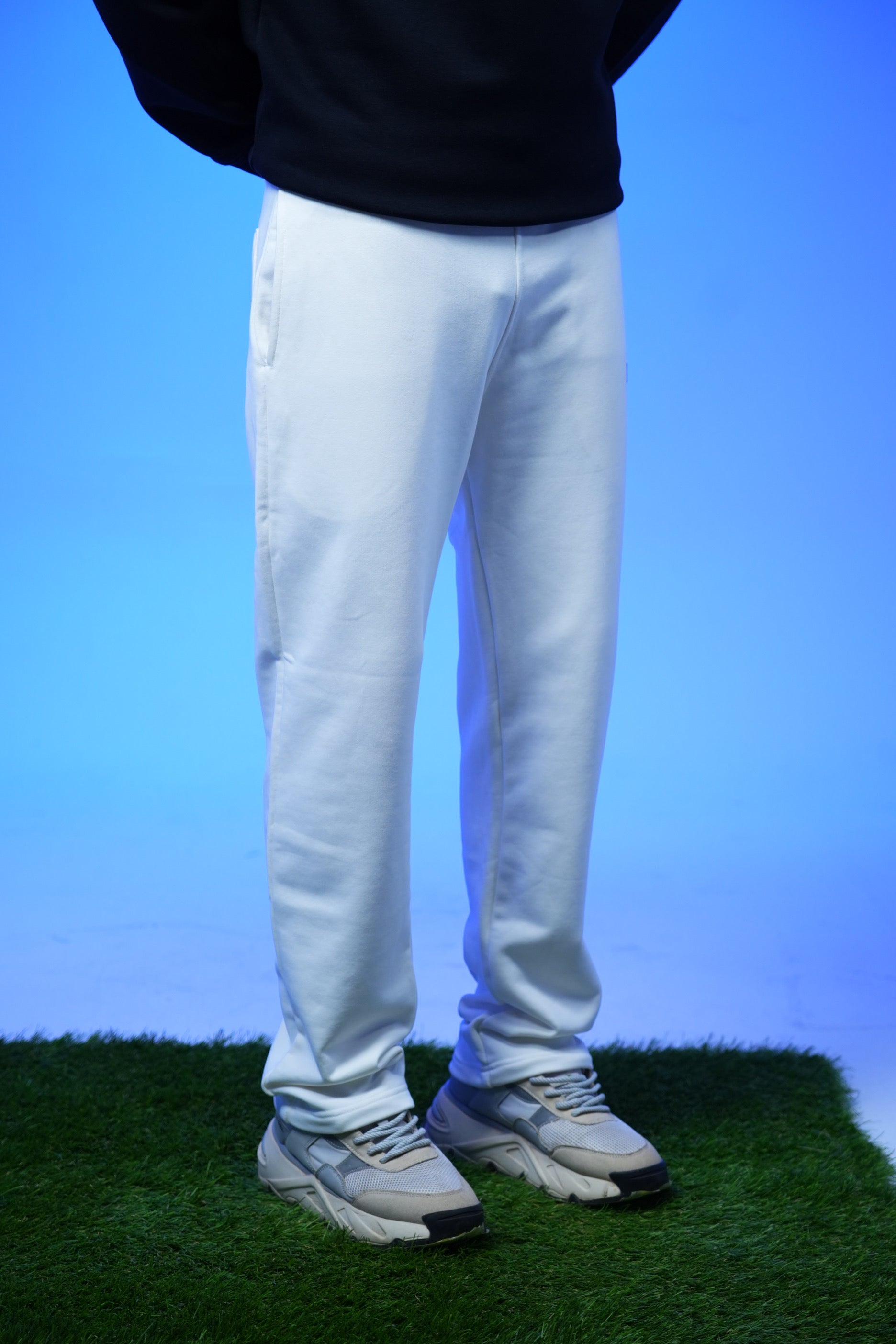 Unisex Plain Sweatpants white - Denjoe
