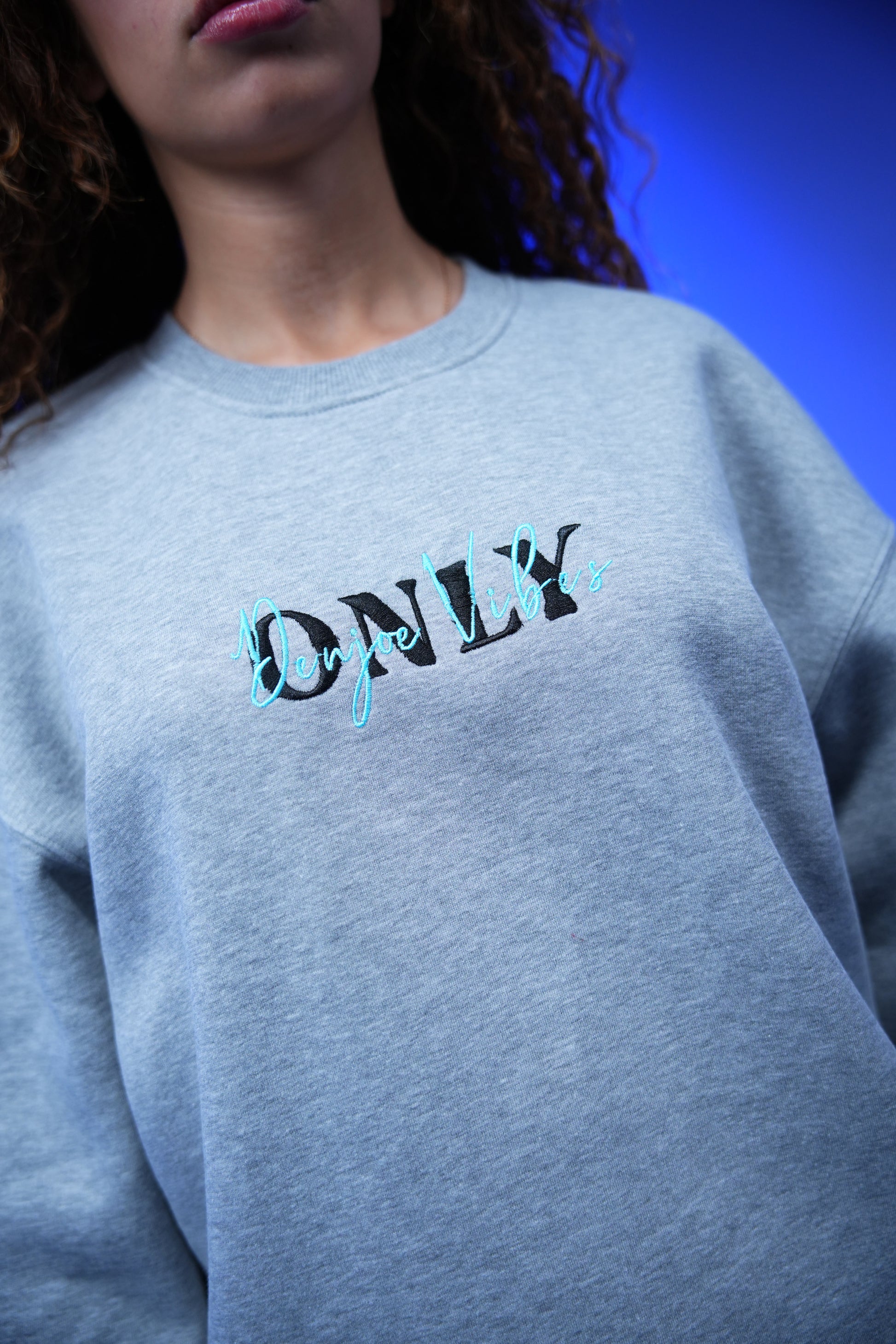 “ONLY” Embroidery Oversized Crewneck Sweatshirt Light Gray - Denjoe
