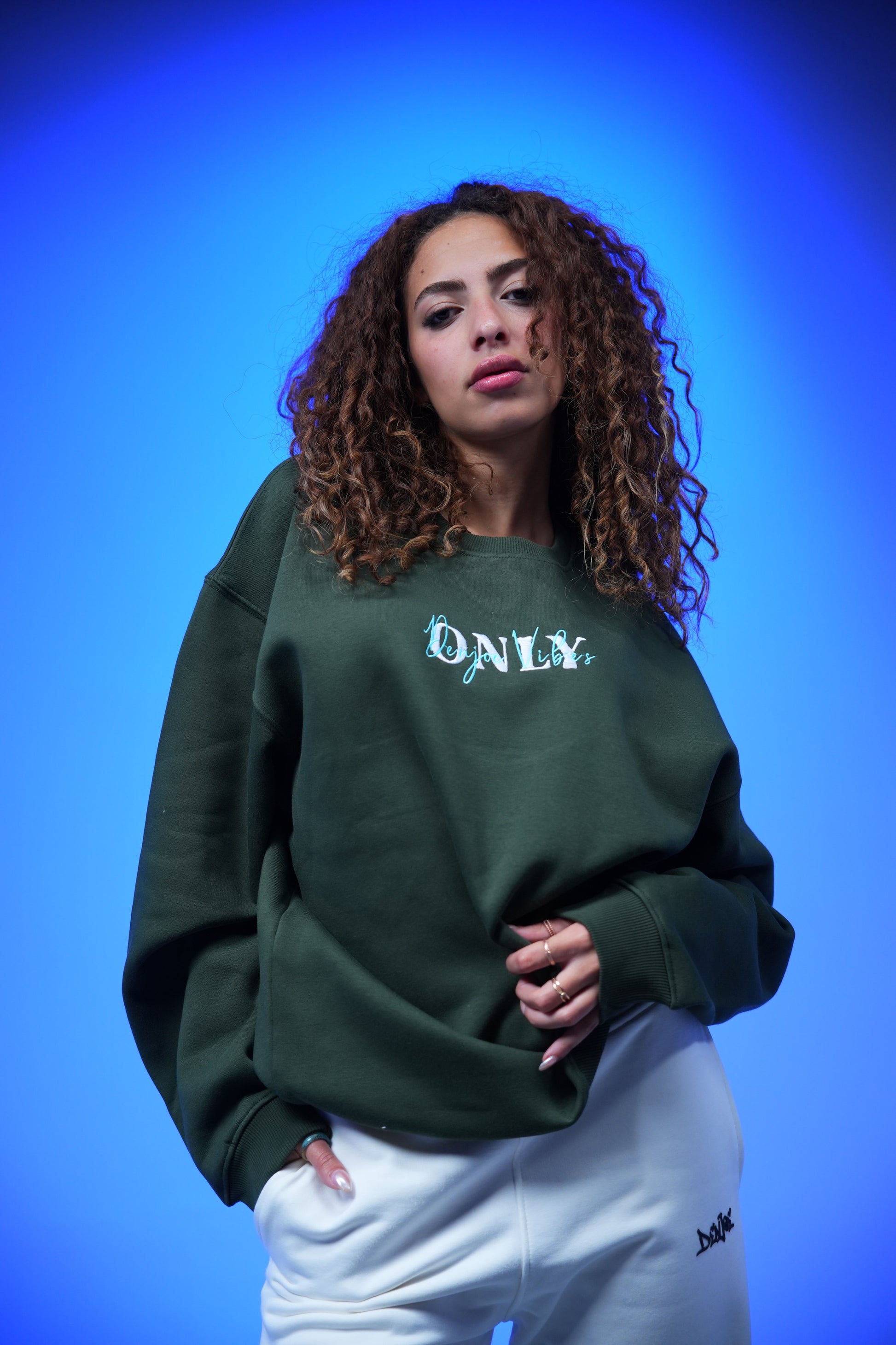 “ONLY” Embroidery Oversized Crewneck Sweatshirt Drak Green - Denjoe