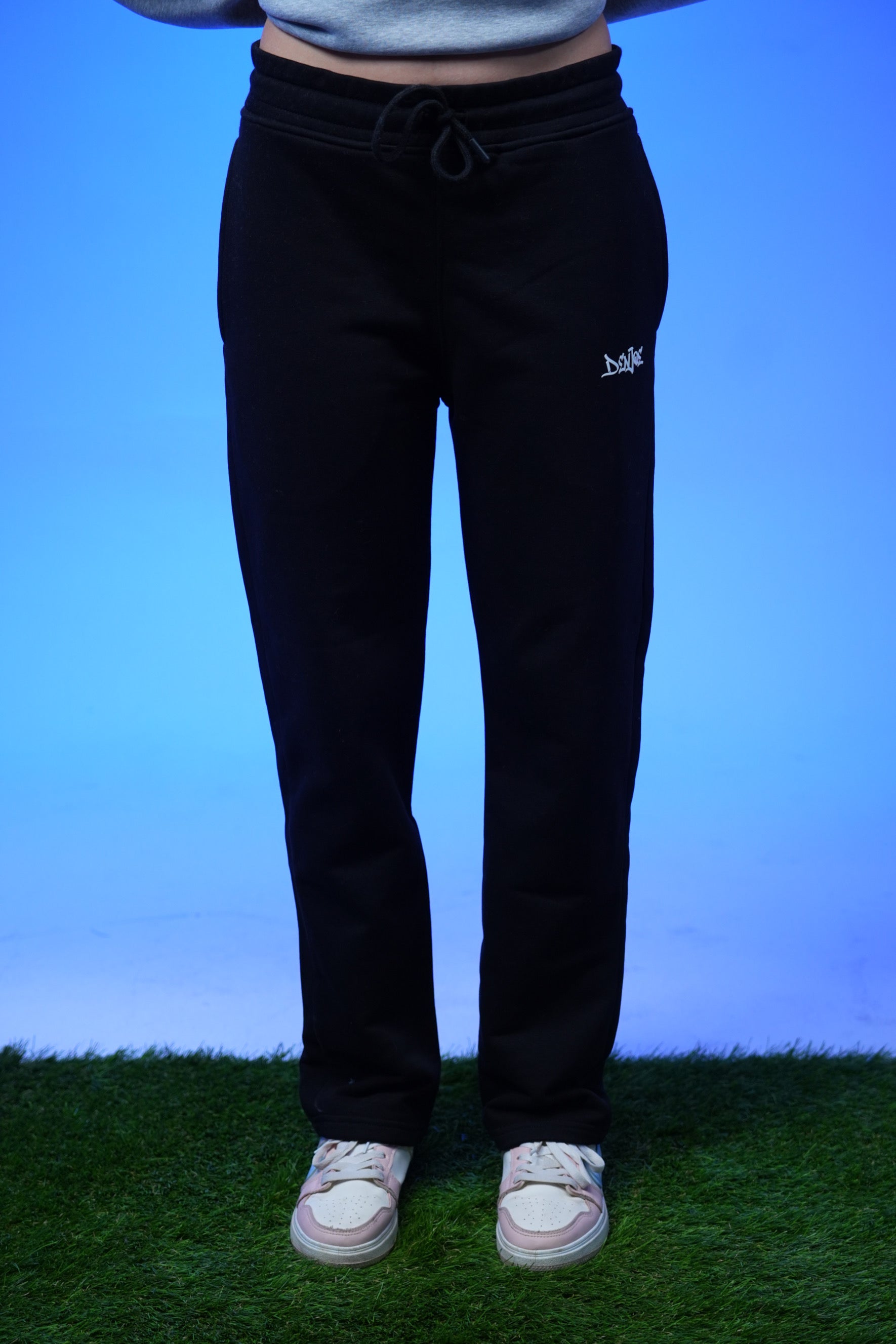 Unisex Plain Sweatpants Black - Denjoe
