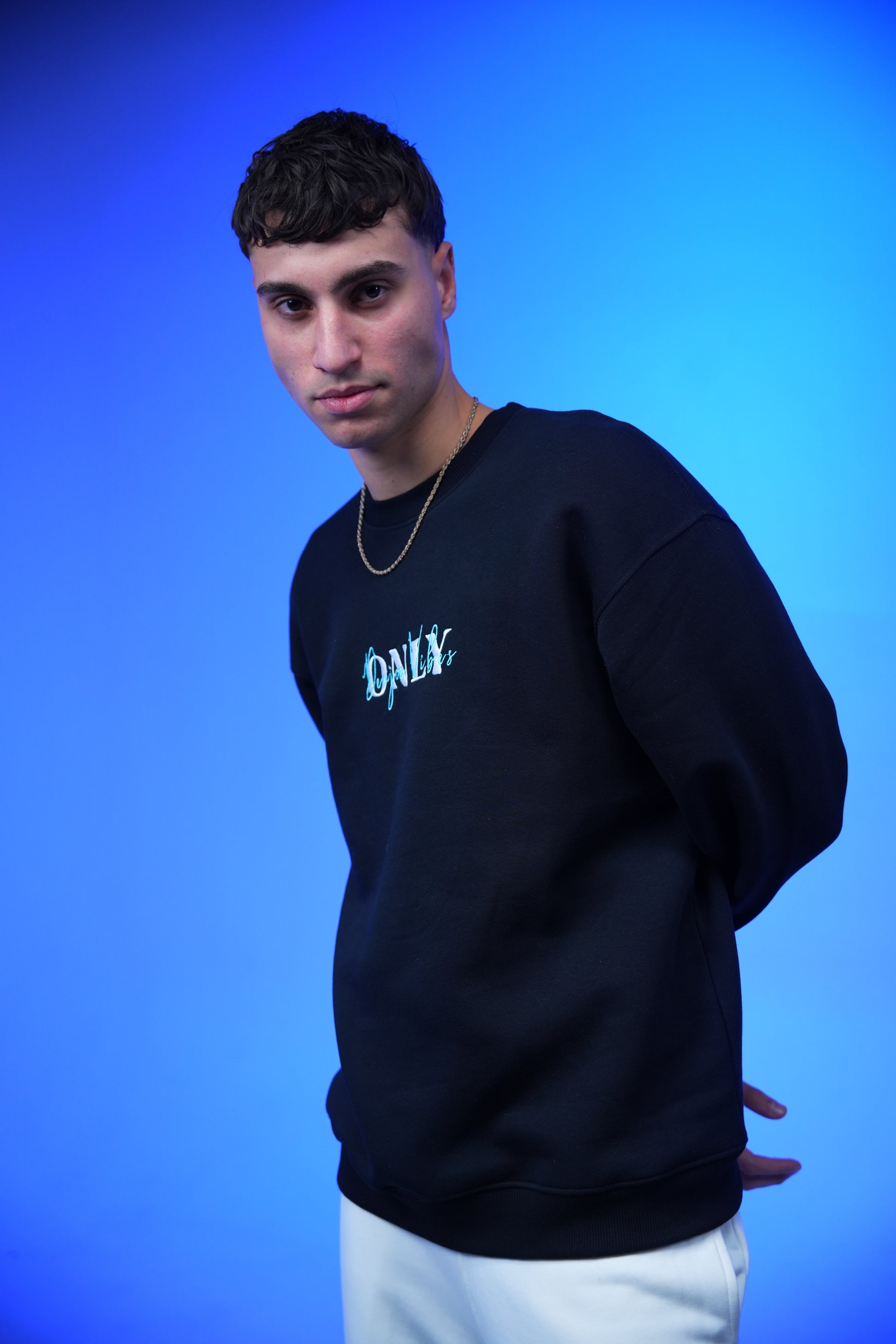 “ONLY” Embroidery Oversized Crewneck Sweatshirt Black - Denjoe