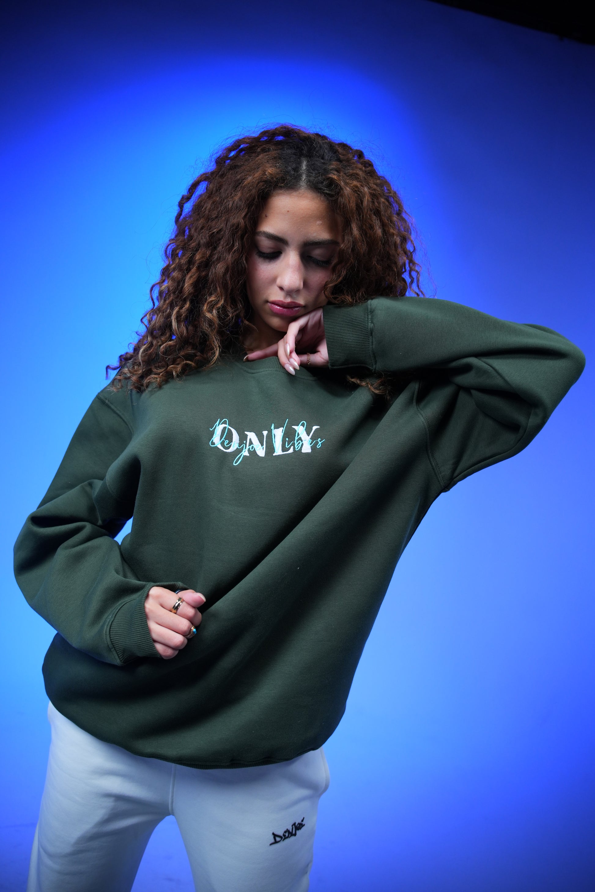 “ONLY” Embroidery Oversized Crewneck Sweatshirt Drak Green - Denjoe