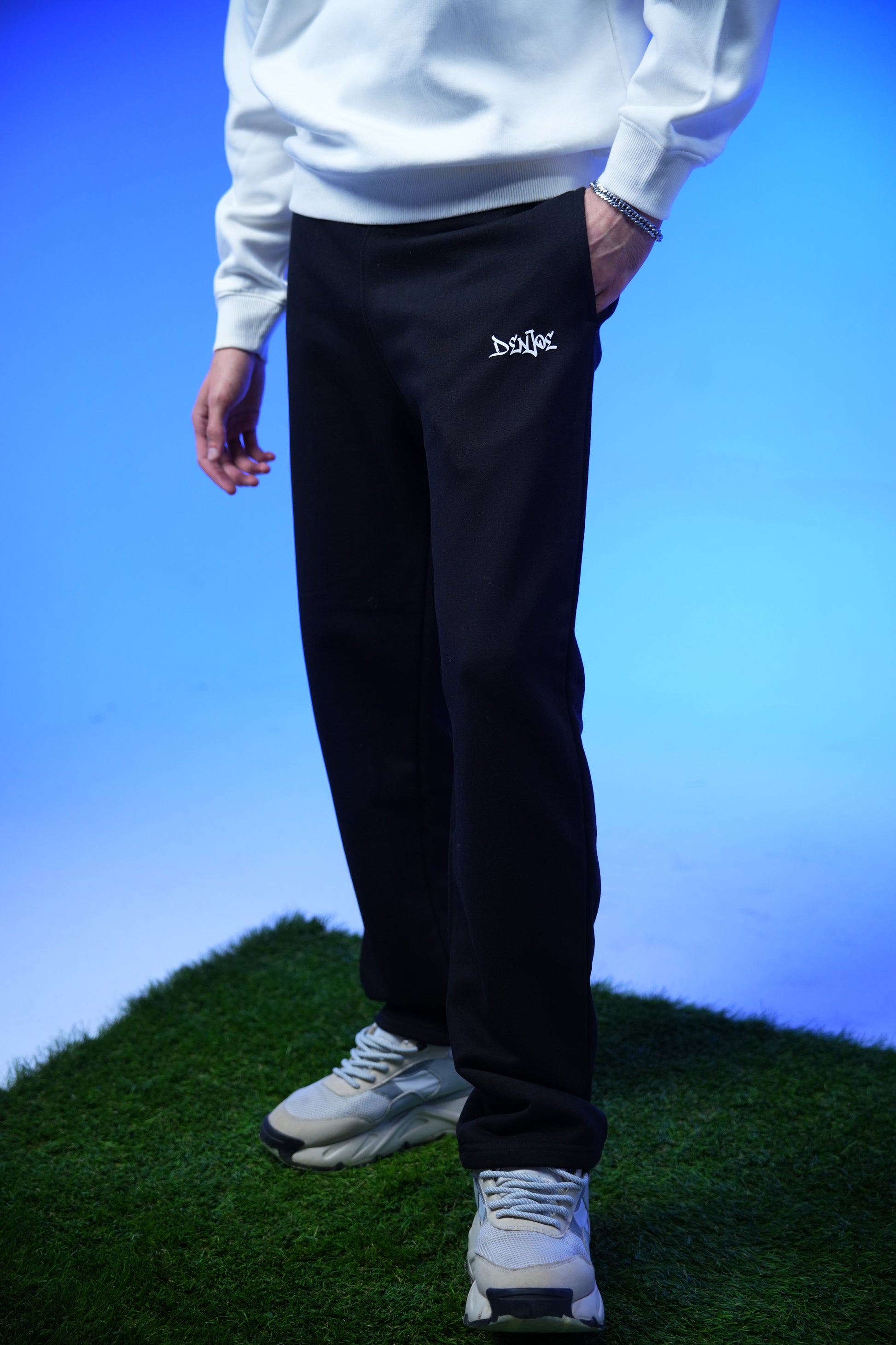 Unisex Plain Sweatpants Black - Denjoe