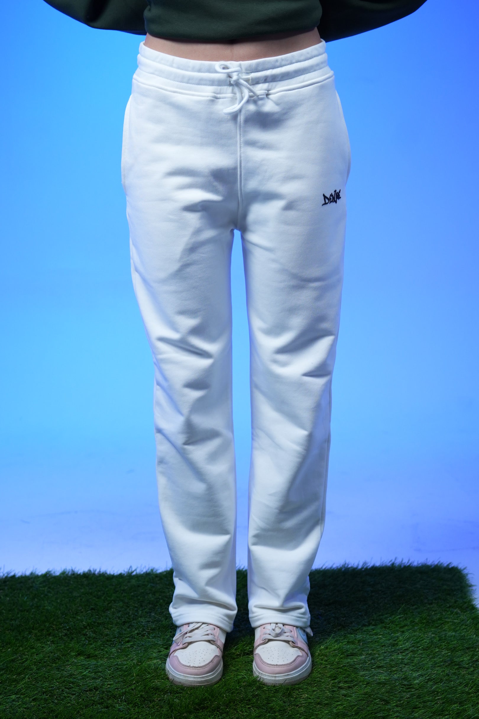 Unisex Plain Sweatpants white - Denjoe