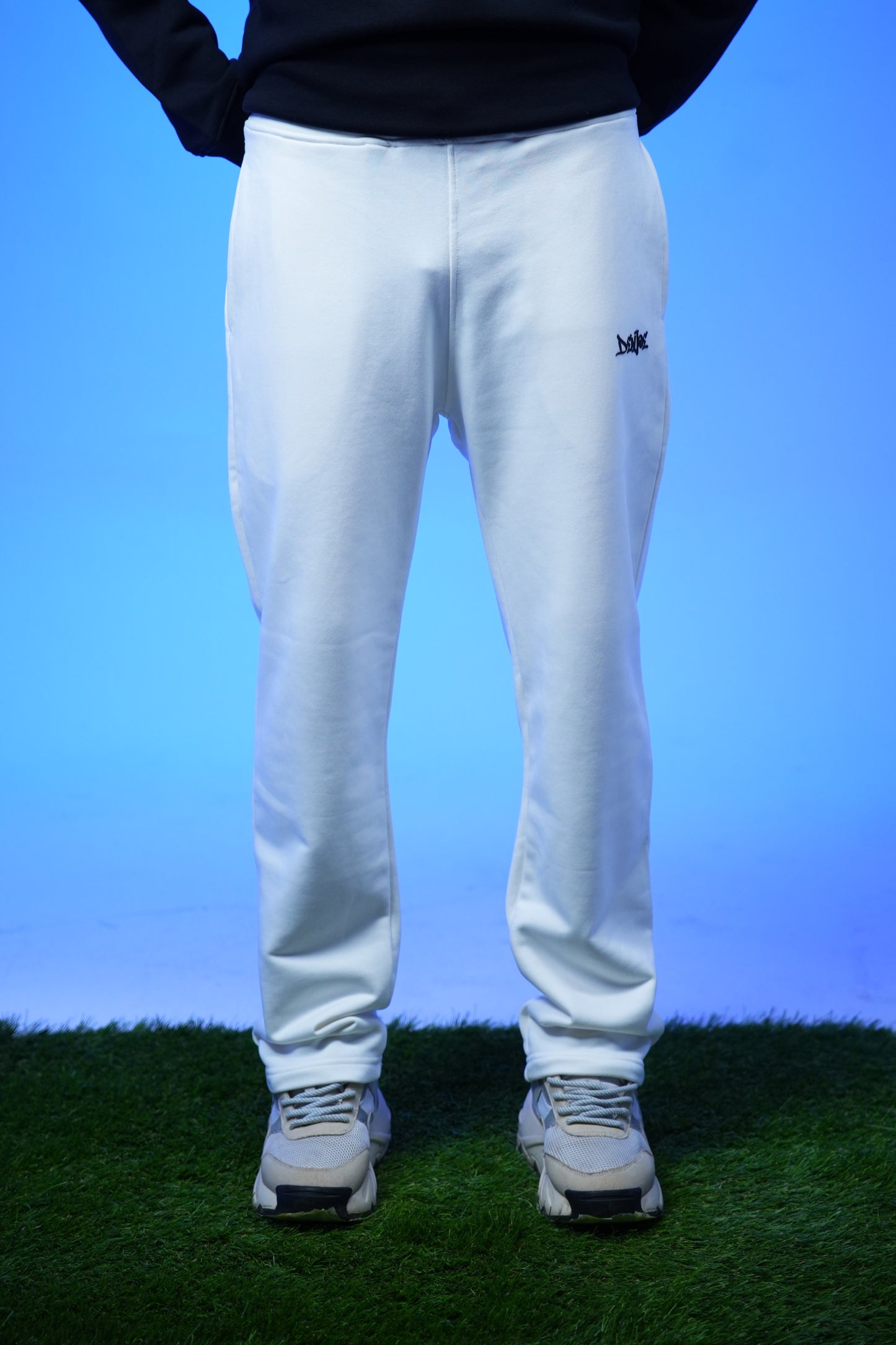Unisex Plain Sweatpants white - Denjoe