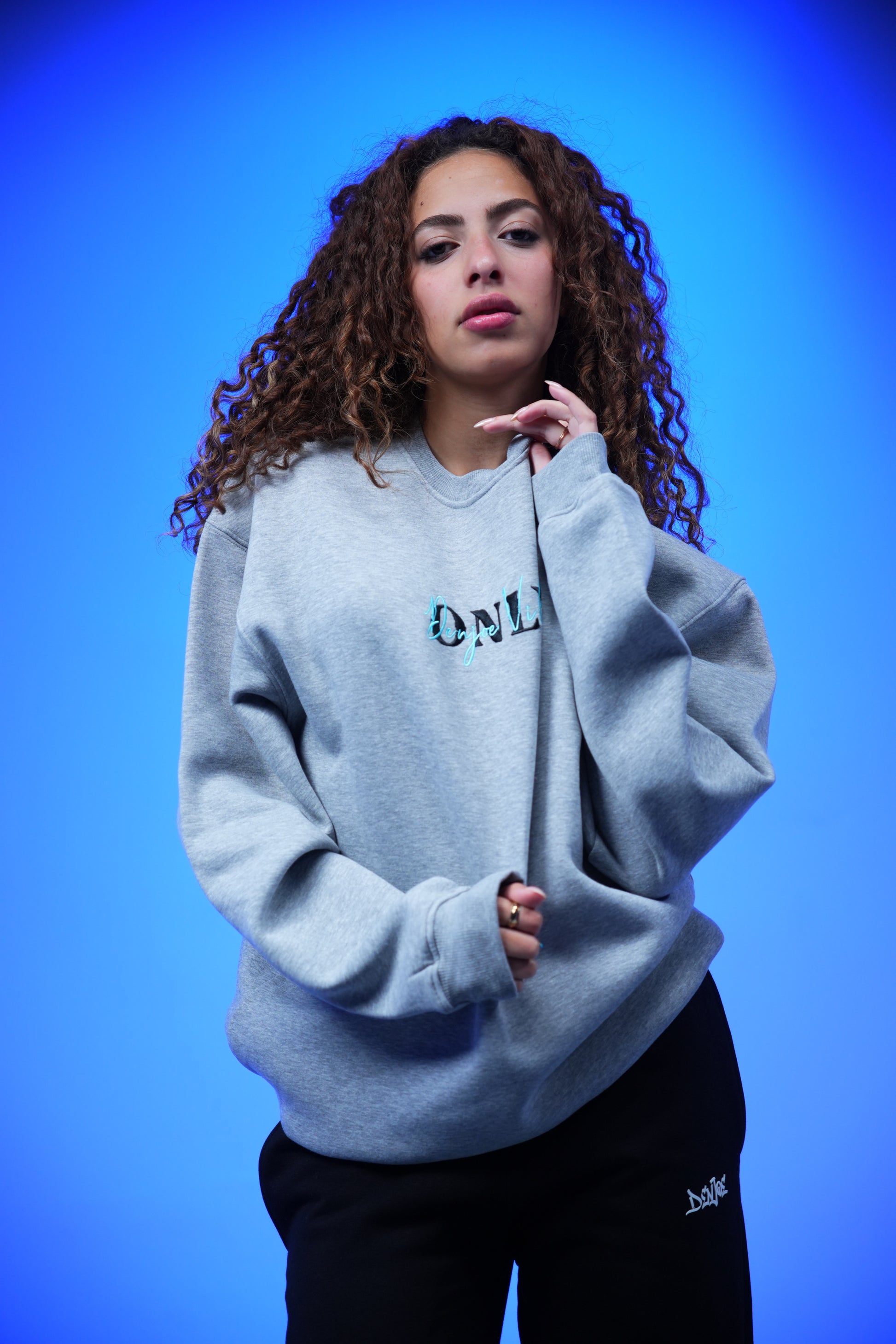“ONLY” Embroidery Oversized Crewneck Sweatshirt Light Gray - Denjoe