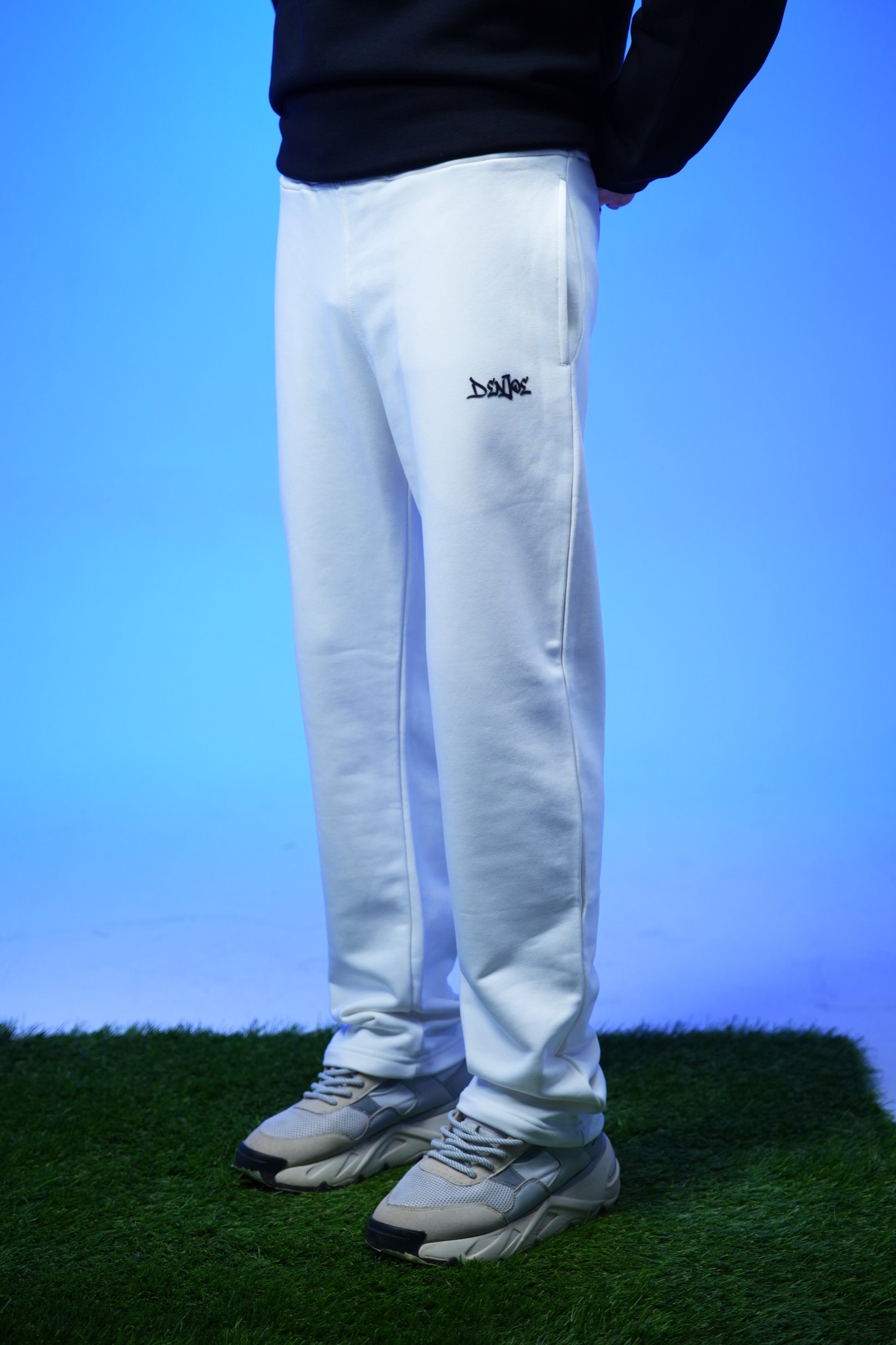 Unisex Plain Sweatpants white - Denjoe