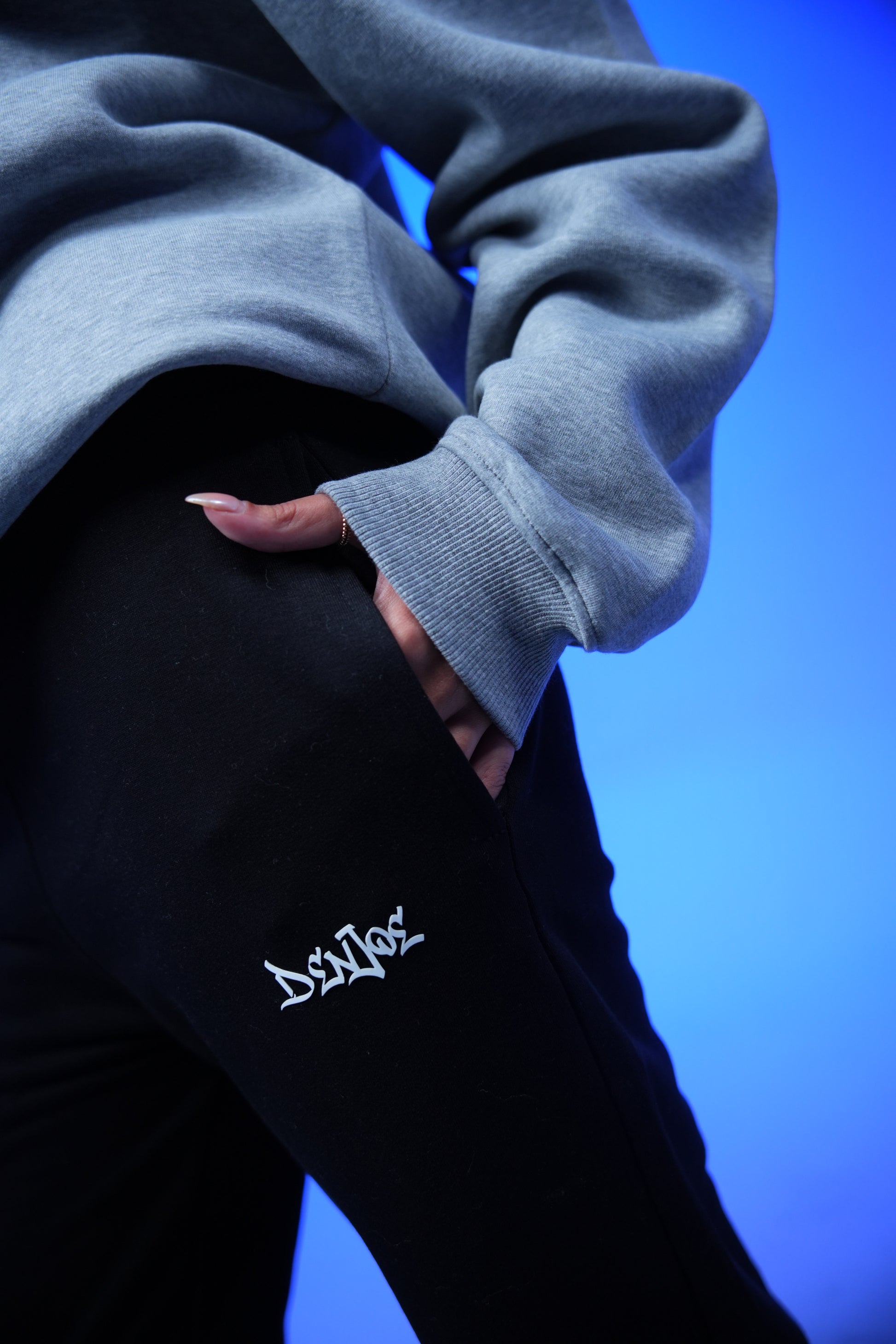 Unisex Plain Sweatpants Black - Denjoe