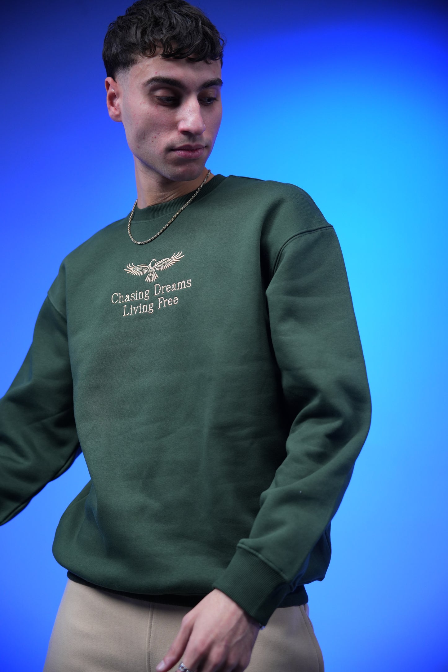 “Chasing Dreams Living Free” Embroidery Oversized Crewneck Sweatshirt - Denjoe