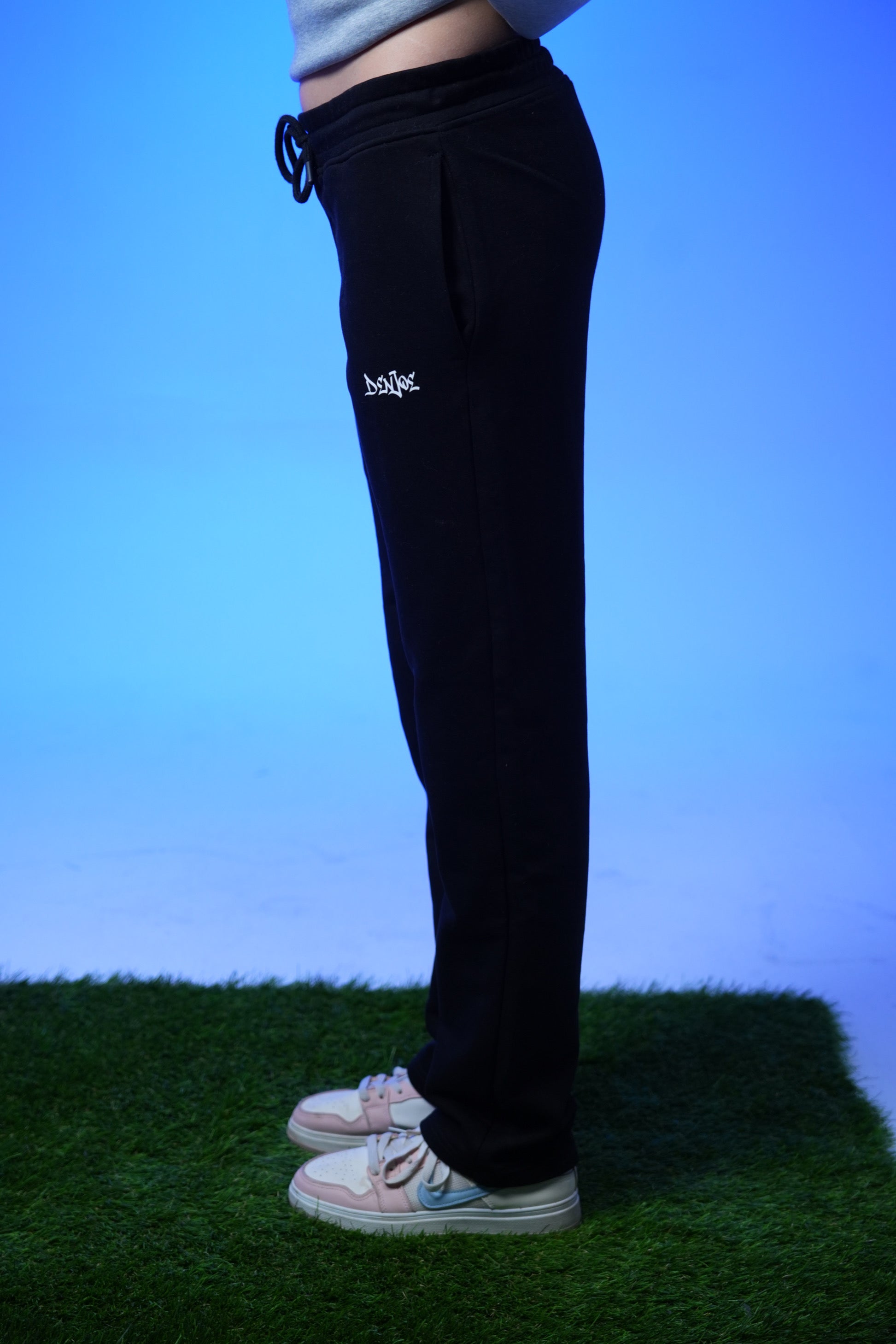 Unisex Plain Sweatpants Black - Denjoe