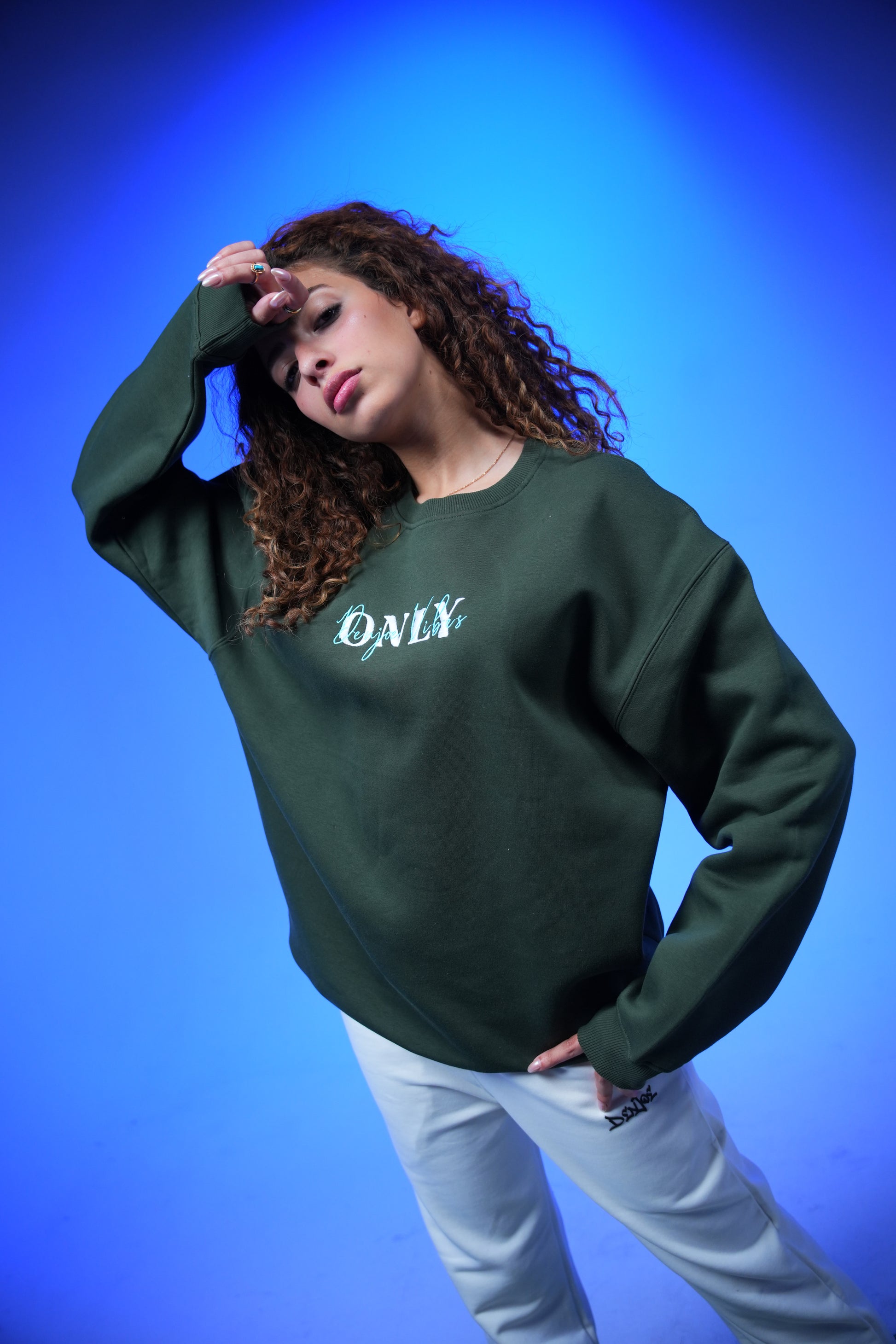 “ONLY” Embroidery Oversized Crewneck Sweatshirt Drak Green - Denjoe
