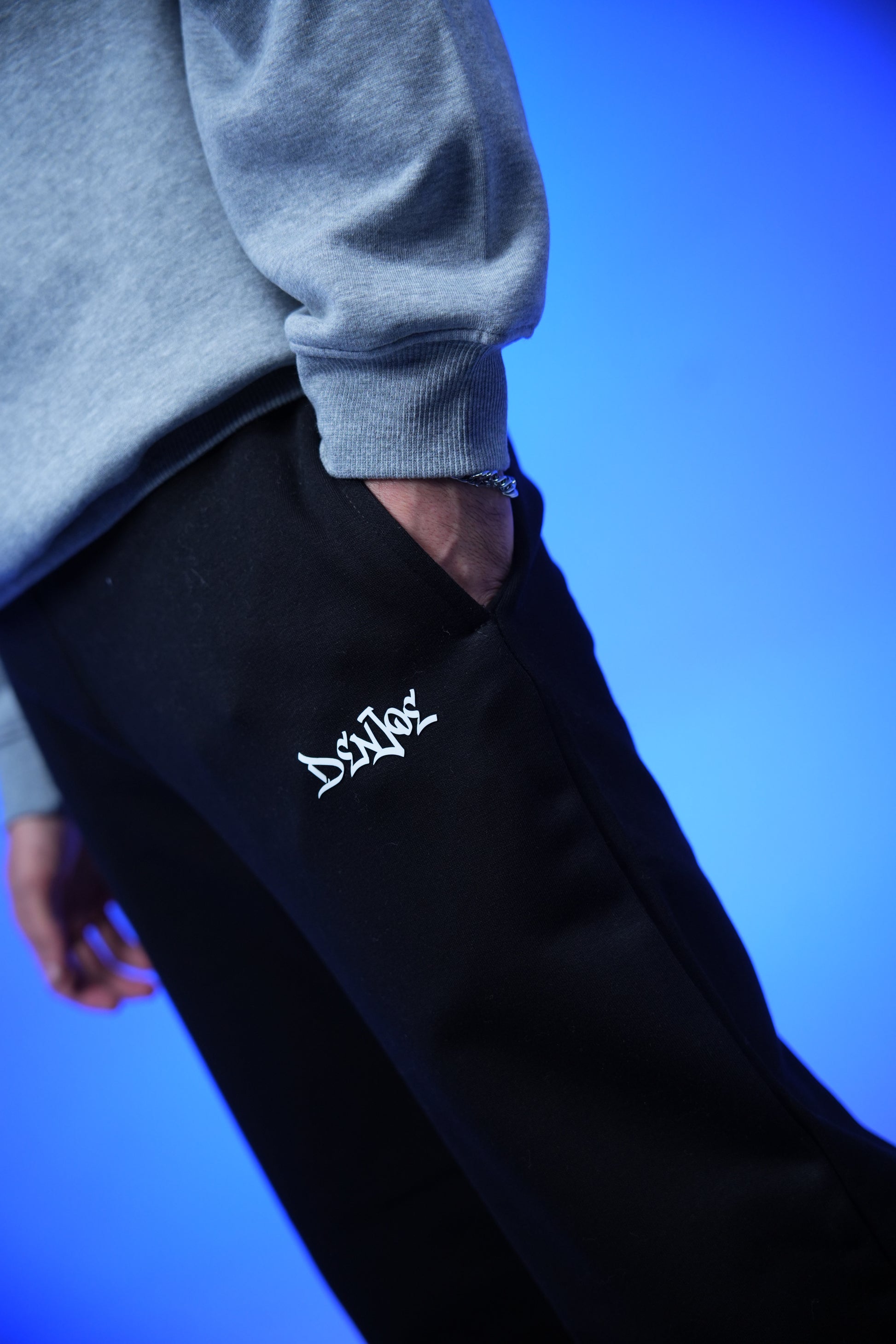 Unisex Plain Sweatpants Black - Denjoe