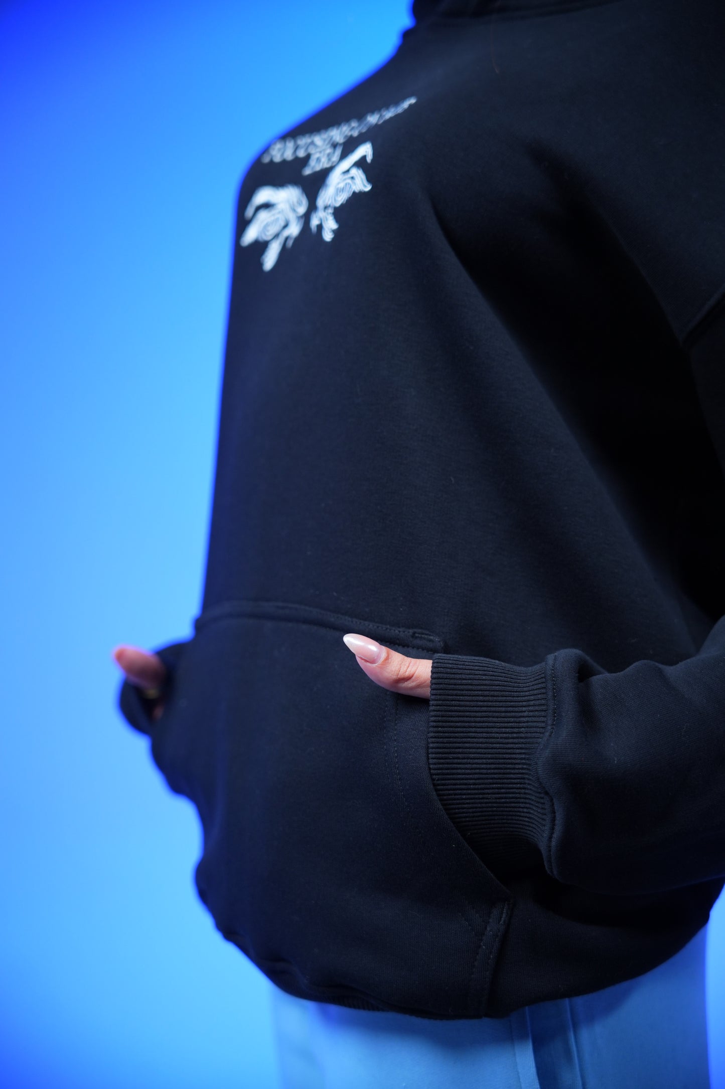 “FOCUSING ON ME ERA” Embroidery Oversized Hoodie Black - Denjoe